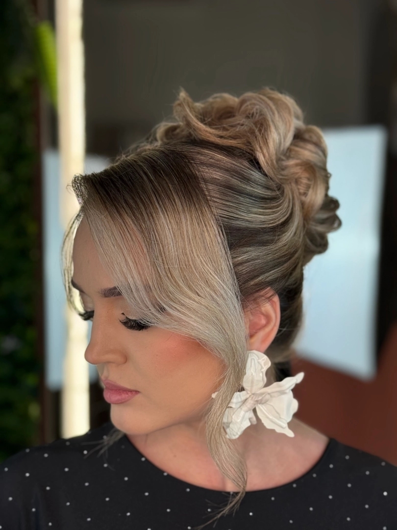 GLAM HIGH MAJESTY BUN