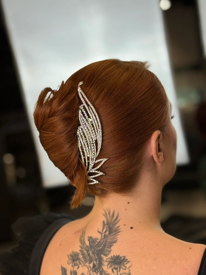 PARISIAN TWIST BANANA UPDO